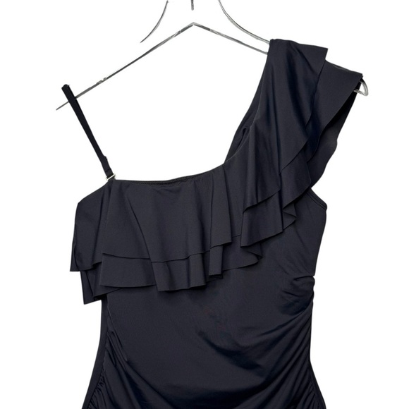 NEW Tahari Black One Shoulder Women’s Ruched One Piece Swimsuit Sz S - Picture 2 of 11